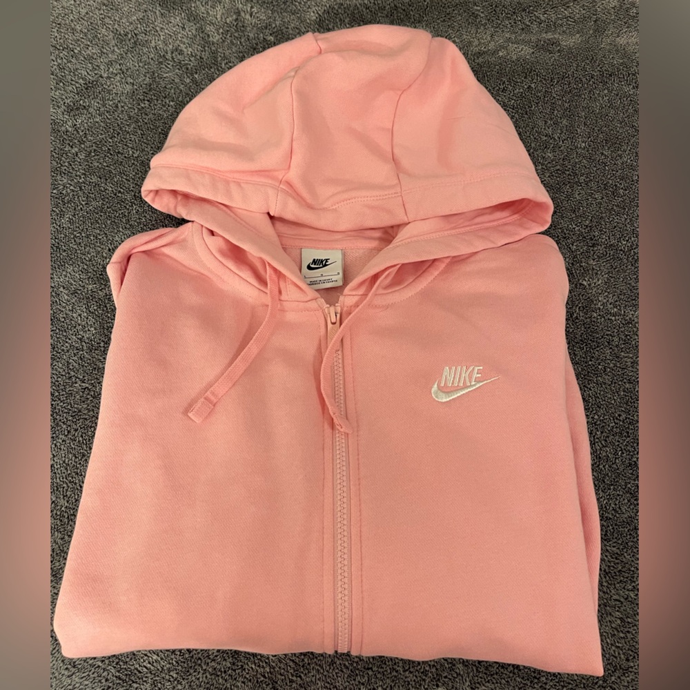 Nike Women’s Nike Club Fleece Full Zip-Up Hoodie
